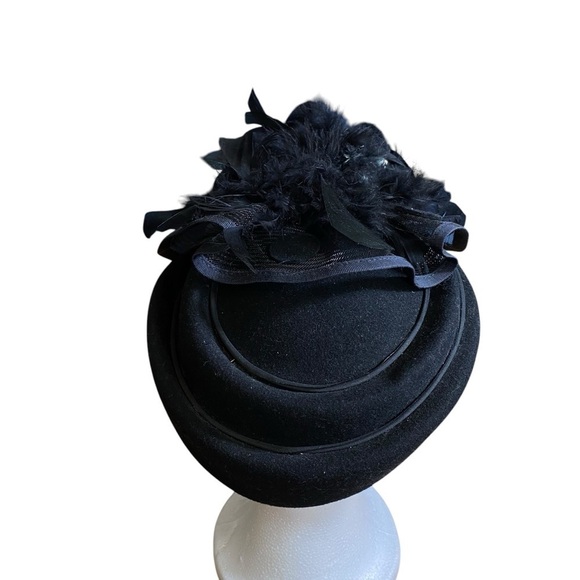 VINTAGE BLACK HAT FASCINATOR FEATHERS MADE IN USA 100% WOOL COSPLAY - Picture 5 of 12